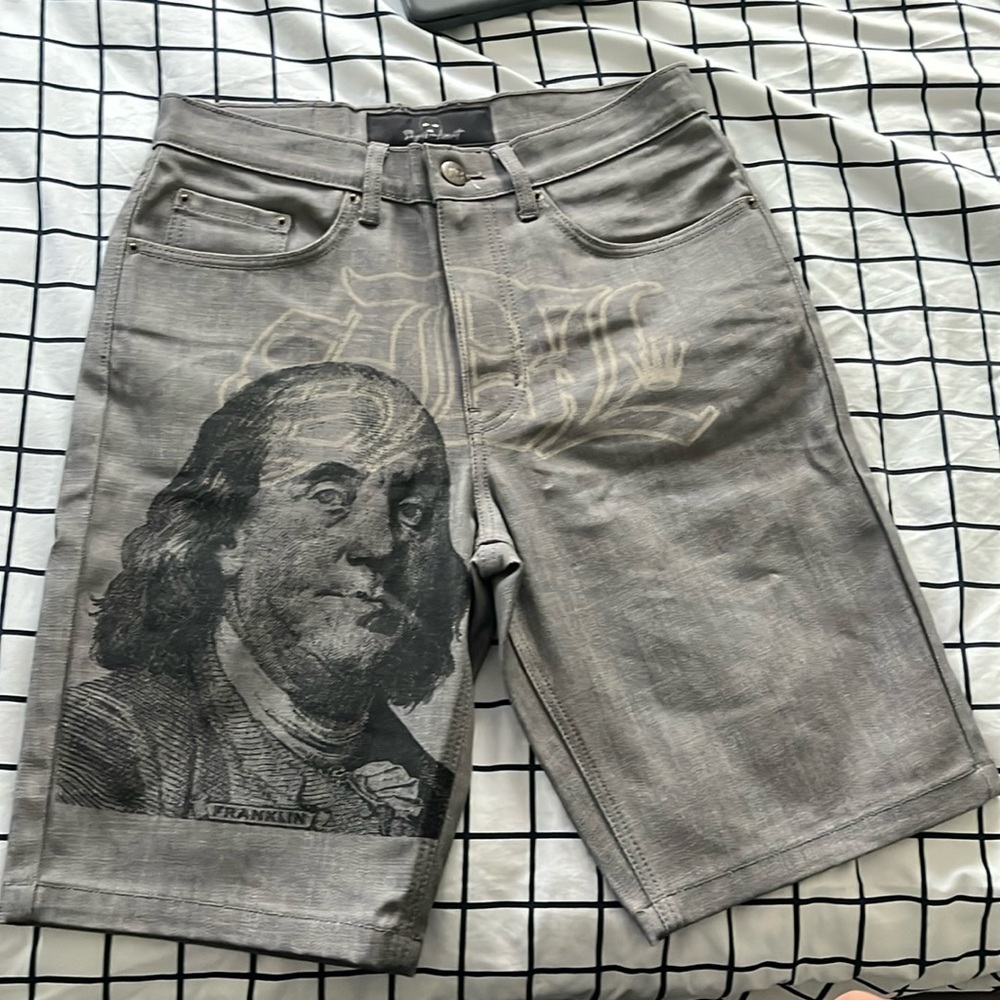 Sky’s the limit Jean Shorts.